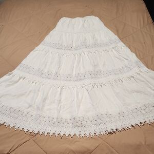 L'ATISTE White Lace Tiered Maxi Skirt